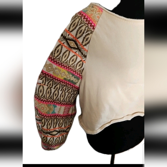 Free People Cream Cropped Embroidered Balloon Sleeve Boho Statement Sweater XS - Picture 7 of 15